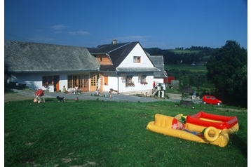 Poljska Privát Jabłonka, Eksterijer